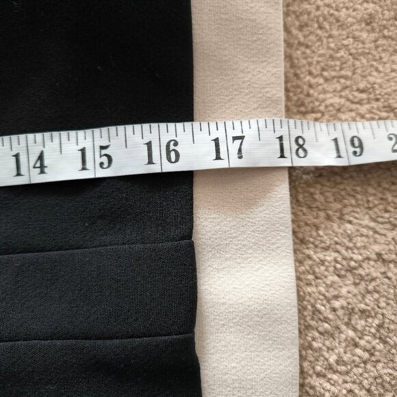 Banana Republic Quiet Luxury Two Toned Mod Retro Stretch Skirt 6 - Picture 6 of 8